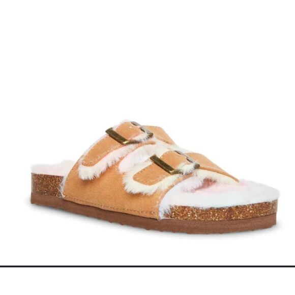 Steve Madden Shoes - Steve Madden size 4
